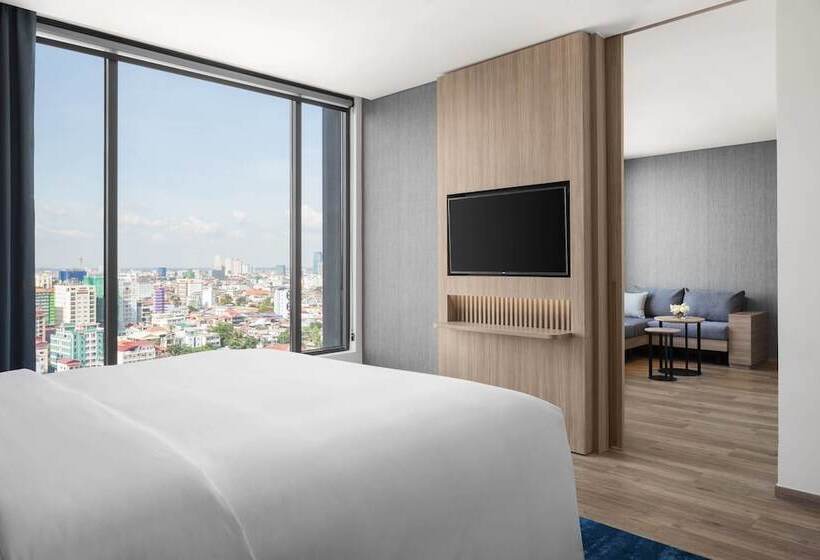 جناح إدارى, Courtyard By Marriott Phnom Penh