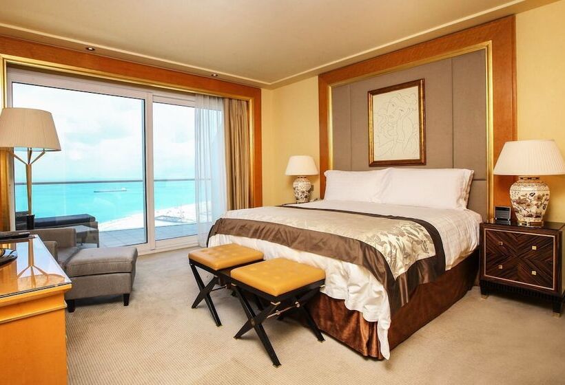 סוויטה, Four Seasons Hotel Beirut