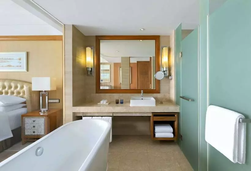 ダブルベッドスタンダードルーム, Hilton Hangzhou Qiandao Lake Resort