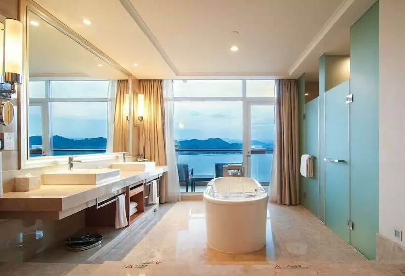 デラックススイート, Hilton Hangzhou Qiandao Lake Resort