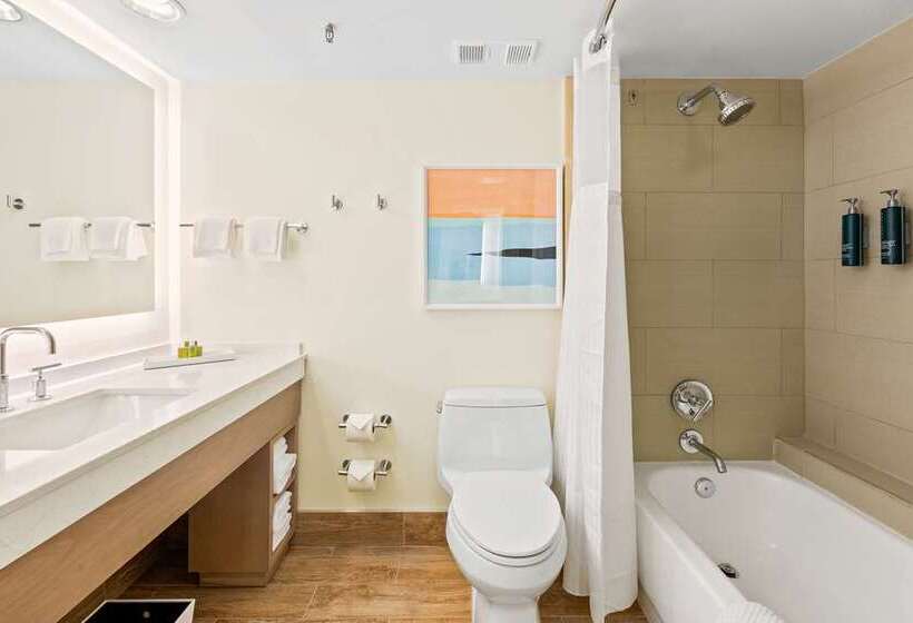 סוויטה דלוקס, Hilton Hangzhou Qiandao Lake Resort