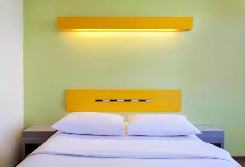 اتاق استاندارد با تخت‌های تاشو, Ibis Budget Jakarta Menteng
