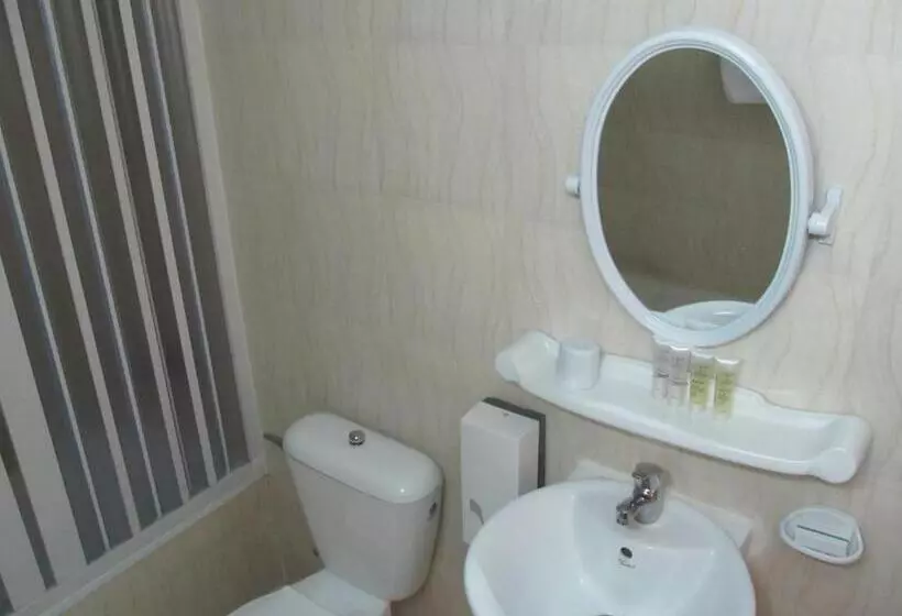 اتاق استاندارد با تخت بزرگ, La Maison
