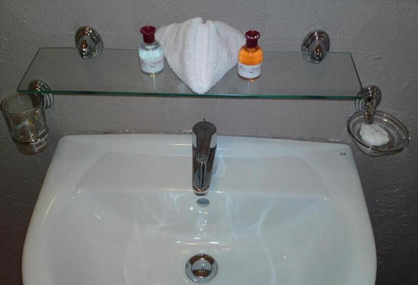 اتاق استاندارد, La Maison