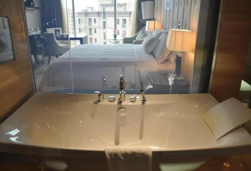 Delüks Oda, Royal International Hotel Shanghai   Pudong International Airport