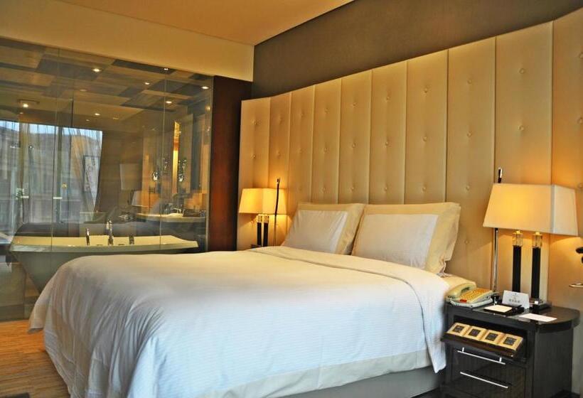 Executive Oda, Royal International Hotel Shanghai   Pudong International Airport