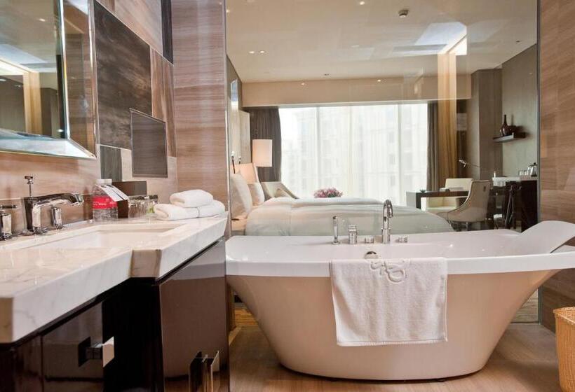 Executive Oda, Royal International Hotel Shanghai   Pudong International Airport