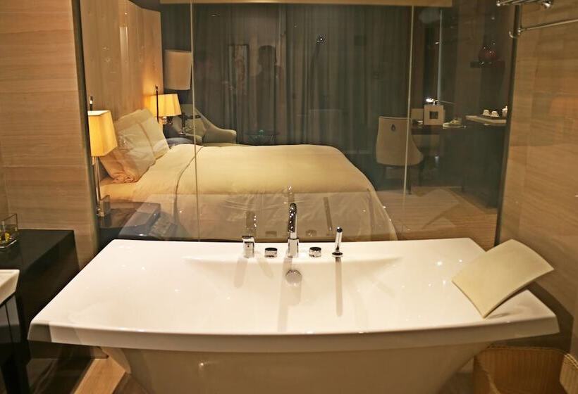 Delüks Oda, Royal International Hotel Shanghai   Pudong International Airport