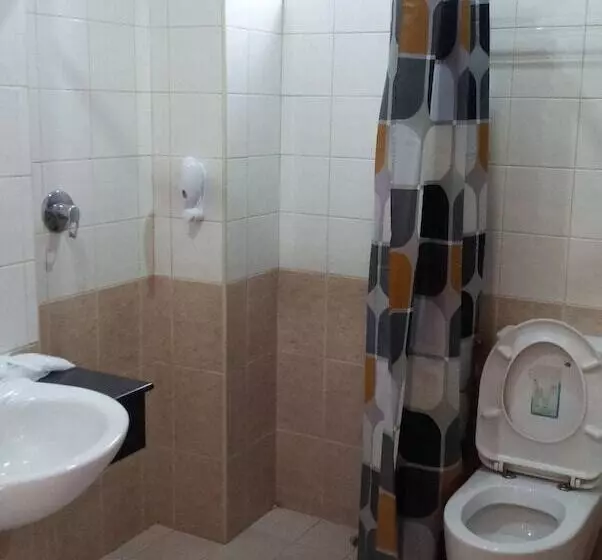 Economy Room