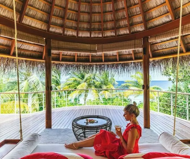 ویلای 1 خوابه, W Maldives
