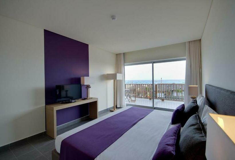 سوییت لوکس, Oasis Salinas Sea