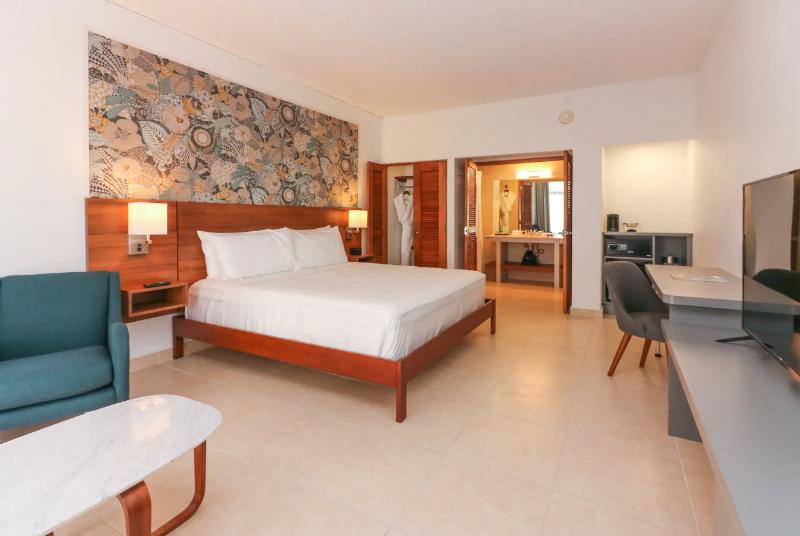 اتاق استاندارد با چشم‌انداز باغ, Oasis Salinas Sea