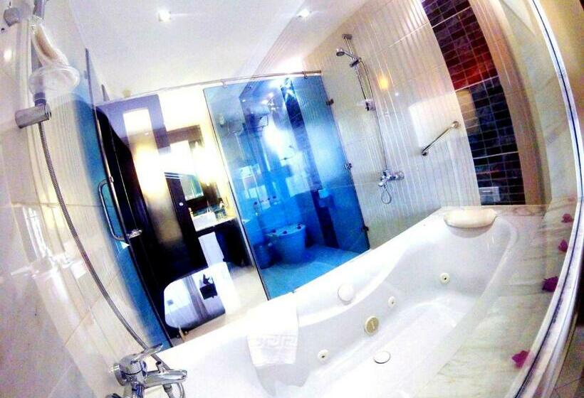 اتاق لوکس با چشم‌انداز دریا, Xperience Sea Breeze Resort