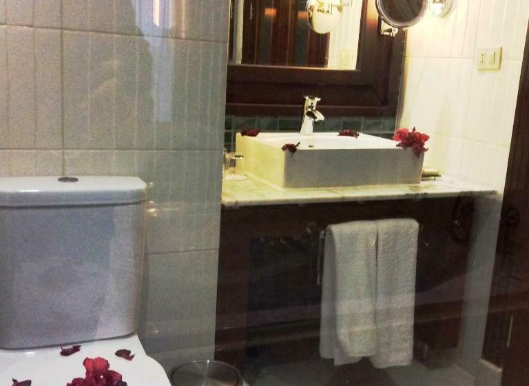 اتاق استاندارد با چشم‌انداز استخر, Xperience Sea Breeze Resort