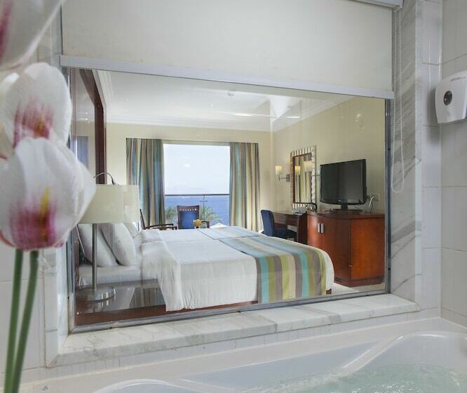 اتاق استاندارد با چشم‌انداز دریا, Xperience Sea Breeze Resort