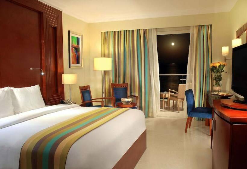اتاق استاندارد با چشم‌انداز استخر, Xperience Sea Breeze Resort