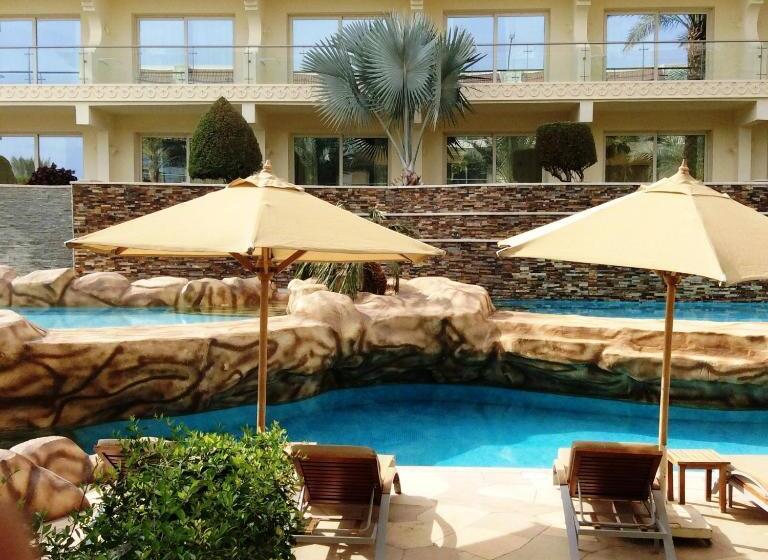 Standard swim-up room, Xperience Sea Breeze Resort