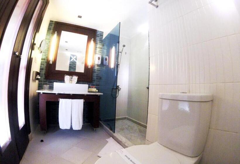 Standard swim-up room, Xperience Sea Breeze Resort