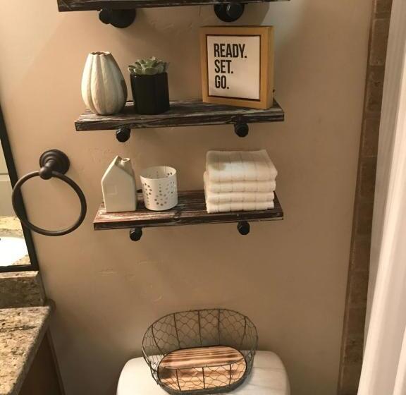 جناح غرفتين نوم, Hurricane Hill Home