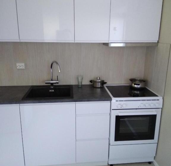 스탠다드 트리픔 룸 공동욕실, Beijing Home