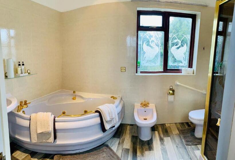 Трехместный Номер Deluxe, White Wings