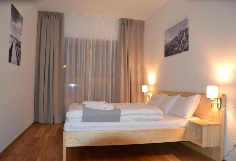 آپارتمان 1 خوابه, Residence Post