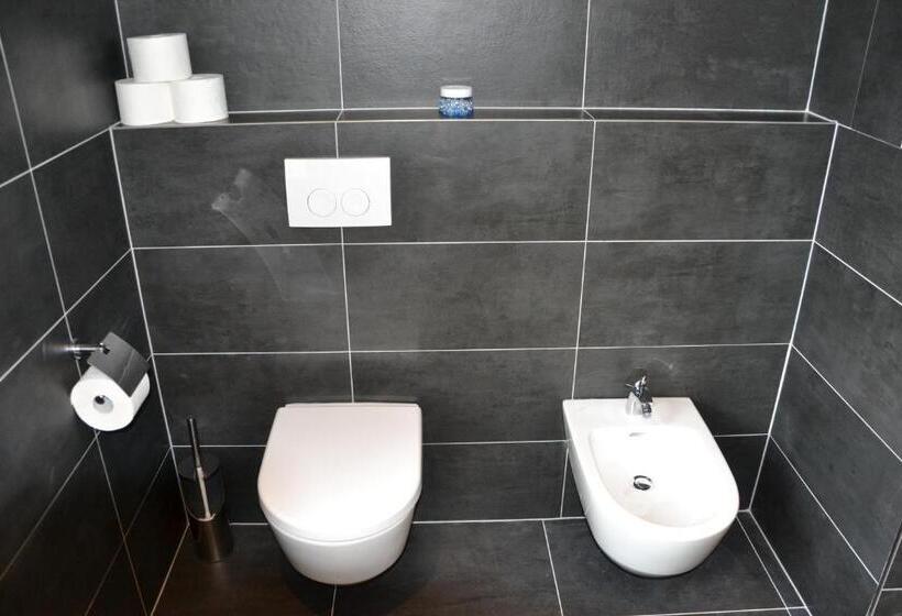 آپارتمان 1 خوابه, Residence Post