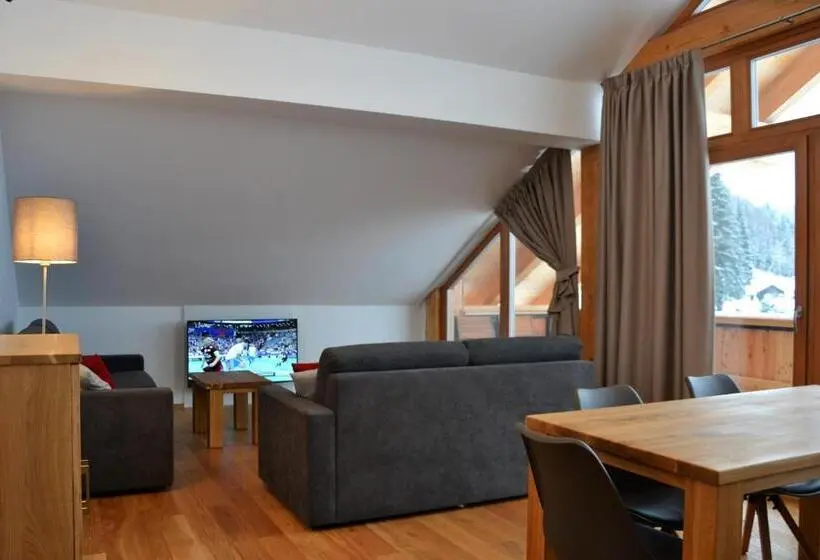 １ベッドルームのデラックスアパートメント, Residence Post
