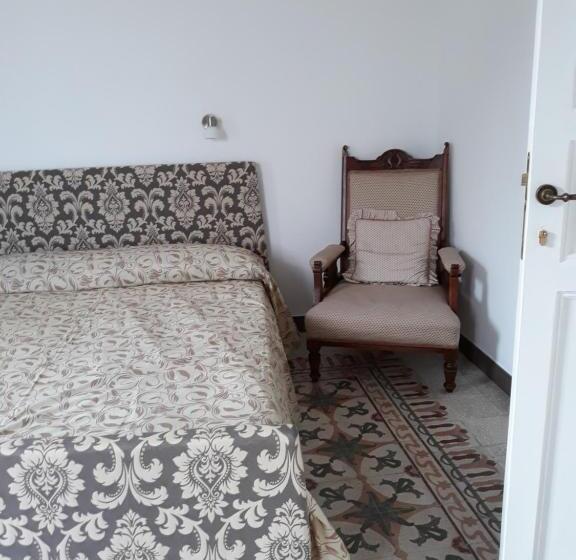 バルコニー付きスタンダードトリプルルーム, Via Pezza 100