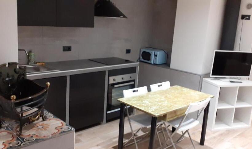 スイート（家族用）, Via Pezza 100