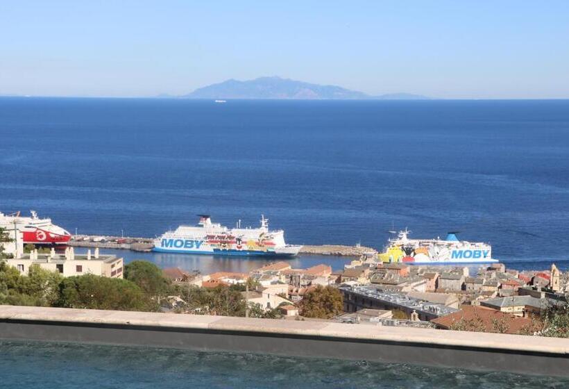 اتاق استاندارد با چشمانداز باغ, Chambre élégante Lisa