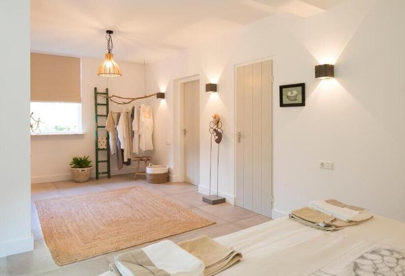Номер Deluxe, Het Ockhuis