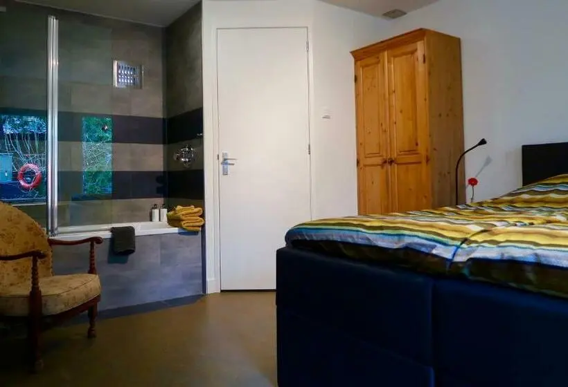 デラックスルーム, B&b De Leeuw