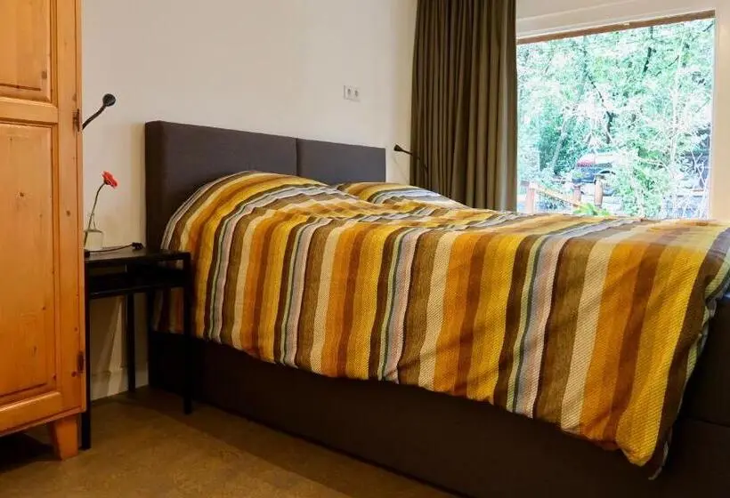 デラックスルーム, B&b De Leeuw