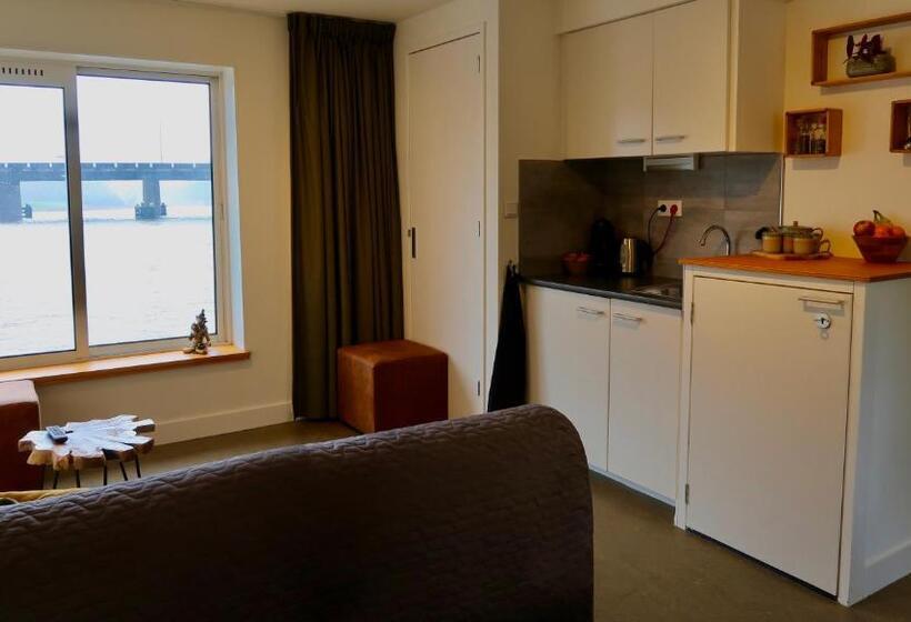 Cameră Deluxe, B&b De Leeuw