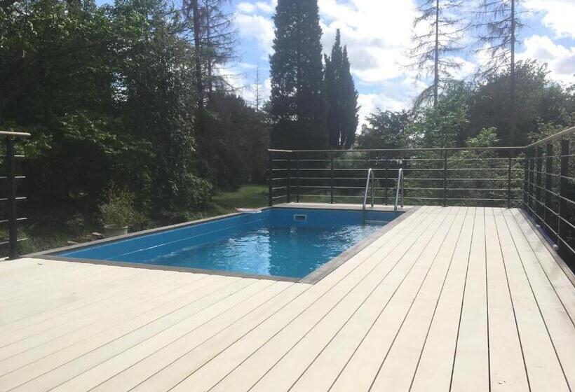 غرفة قياسية, Domaine De La Clef Des Champs