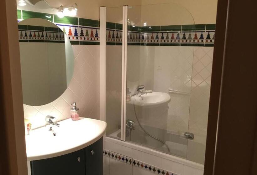 غرفة قياسية, Le Clos De Rose