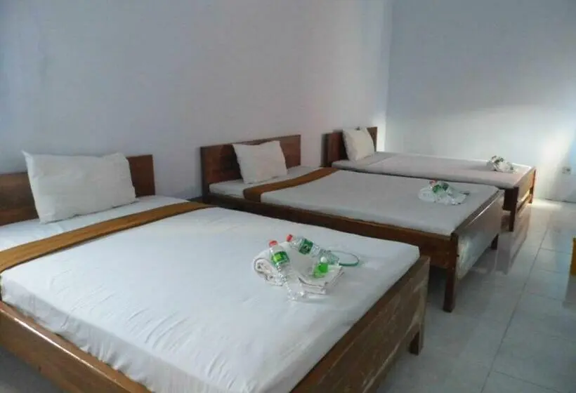 Chambre Supérieure, Ilhami Blitar
