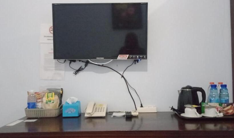 חדר דלוקס, Ilhami Blitar