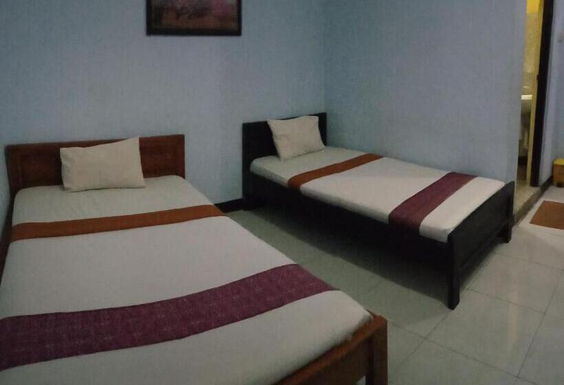 Номер Superior, Ilhami Blitar