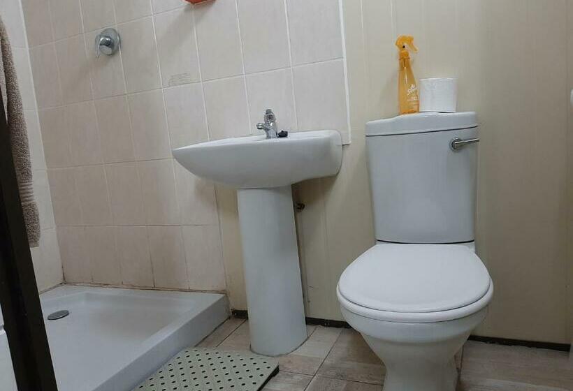 חדר בסיסי, Elephant Walk Guesthouse And Back Packers