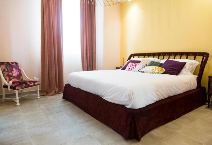 غرفة ديلوكس, Il Battello