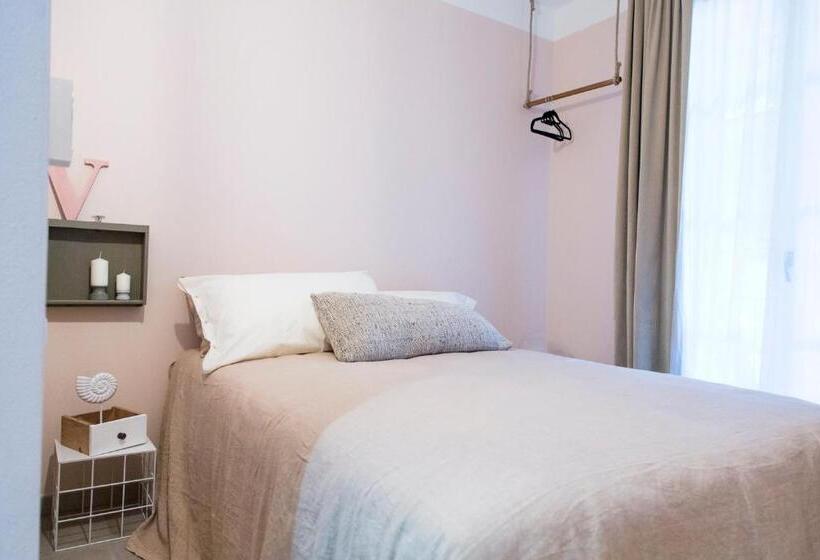 غرفة قياسية فردية, Il Battello