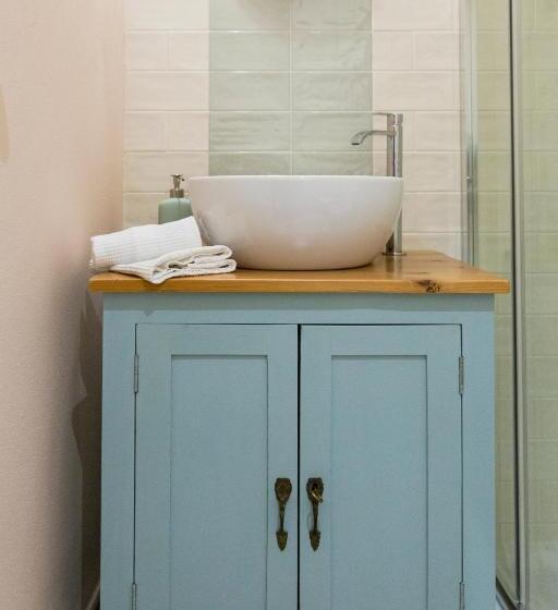 غرفة قياسية فردية, Il Battello