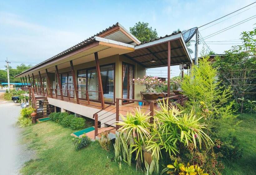 Номер Дюплекс, Wang Jai Kwang Space Inn