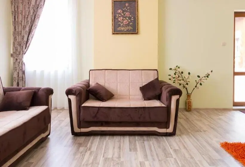 آپارتمان 1 خوابه با تراس, Apartments Nasini