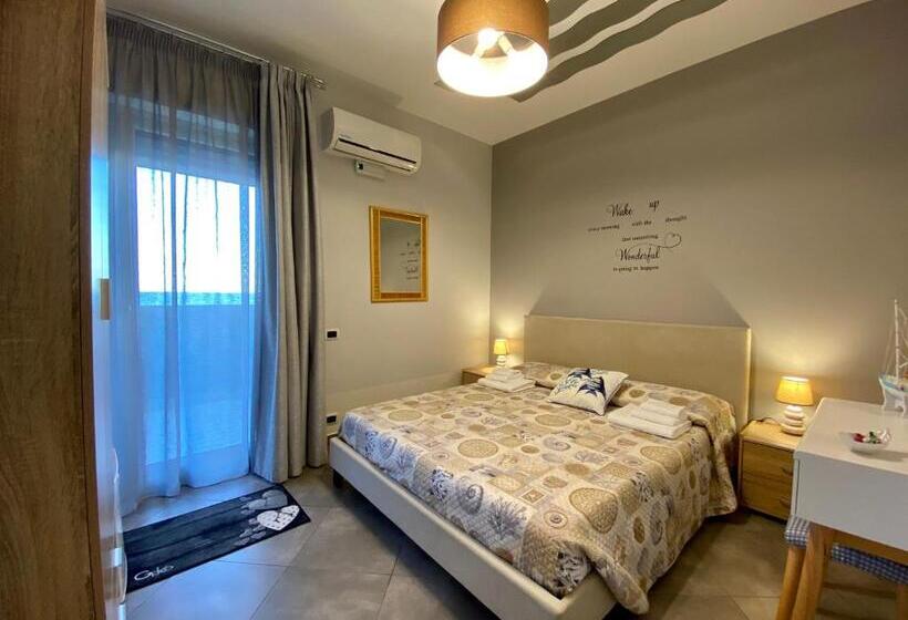 Номер Стандарт Вид на Море с Балконом, Castello Di Sabbia