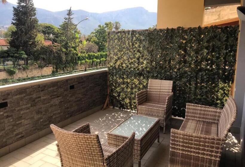 Номер Стандарт с Балконом, Castello Di Sabbia