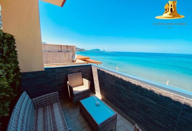 Номер Стандарт Вид на Море с Балконом, Castello Di Sabbia