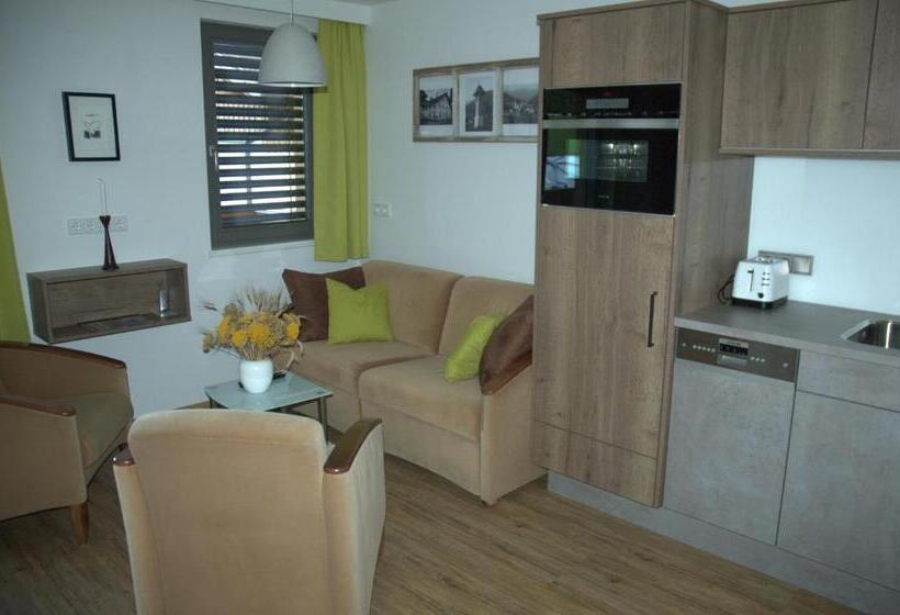 Апартаменты 1 Спальня с Балконом, Binter Apartments